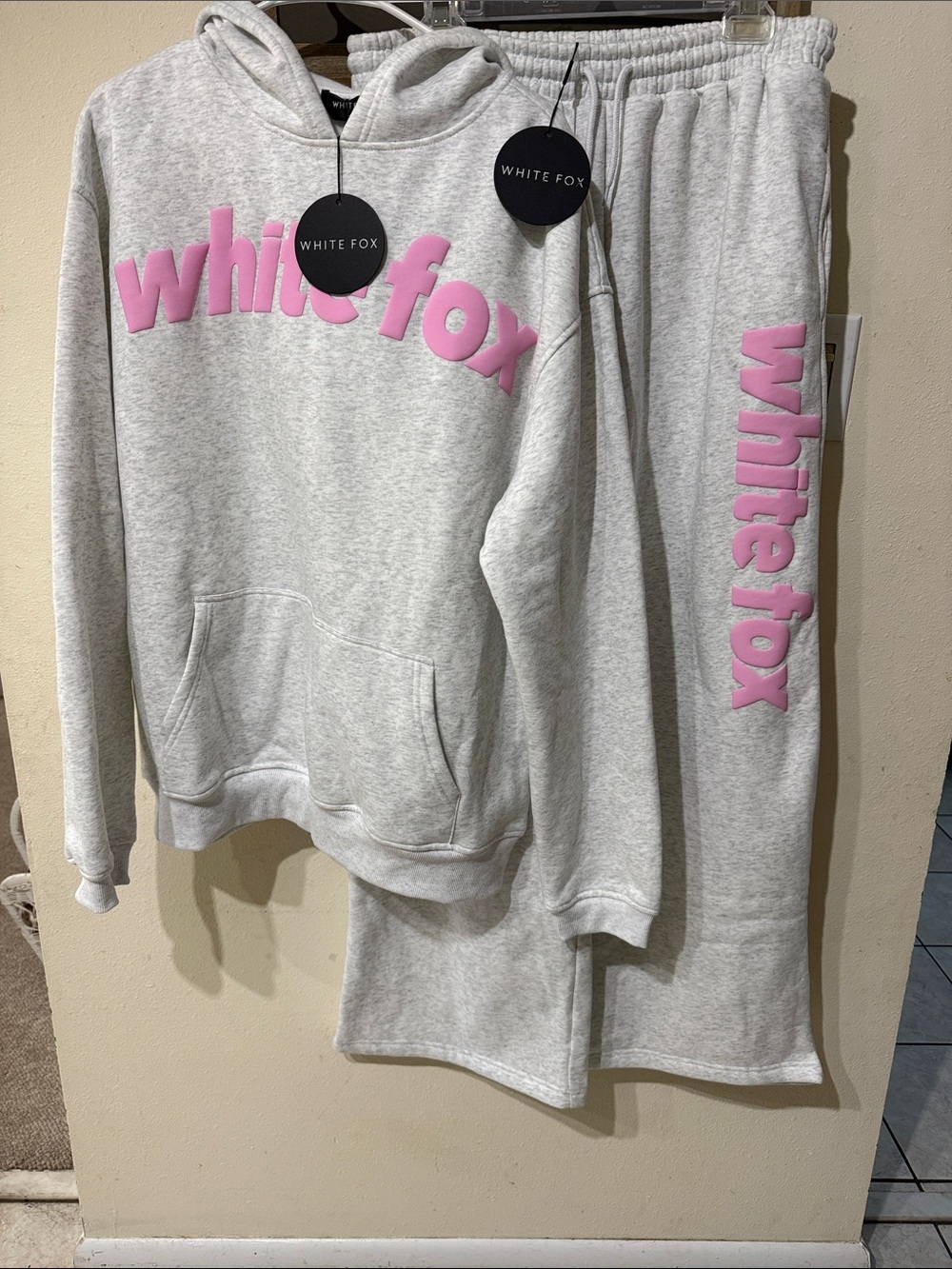 NWT White Fox From The Archives Kenzie Hoodie & Sweatpants Lounge Set